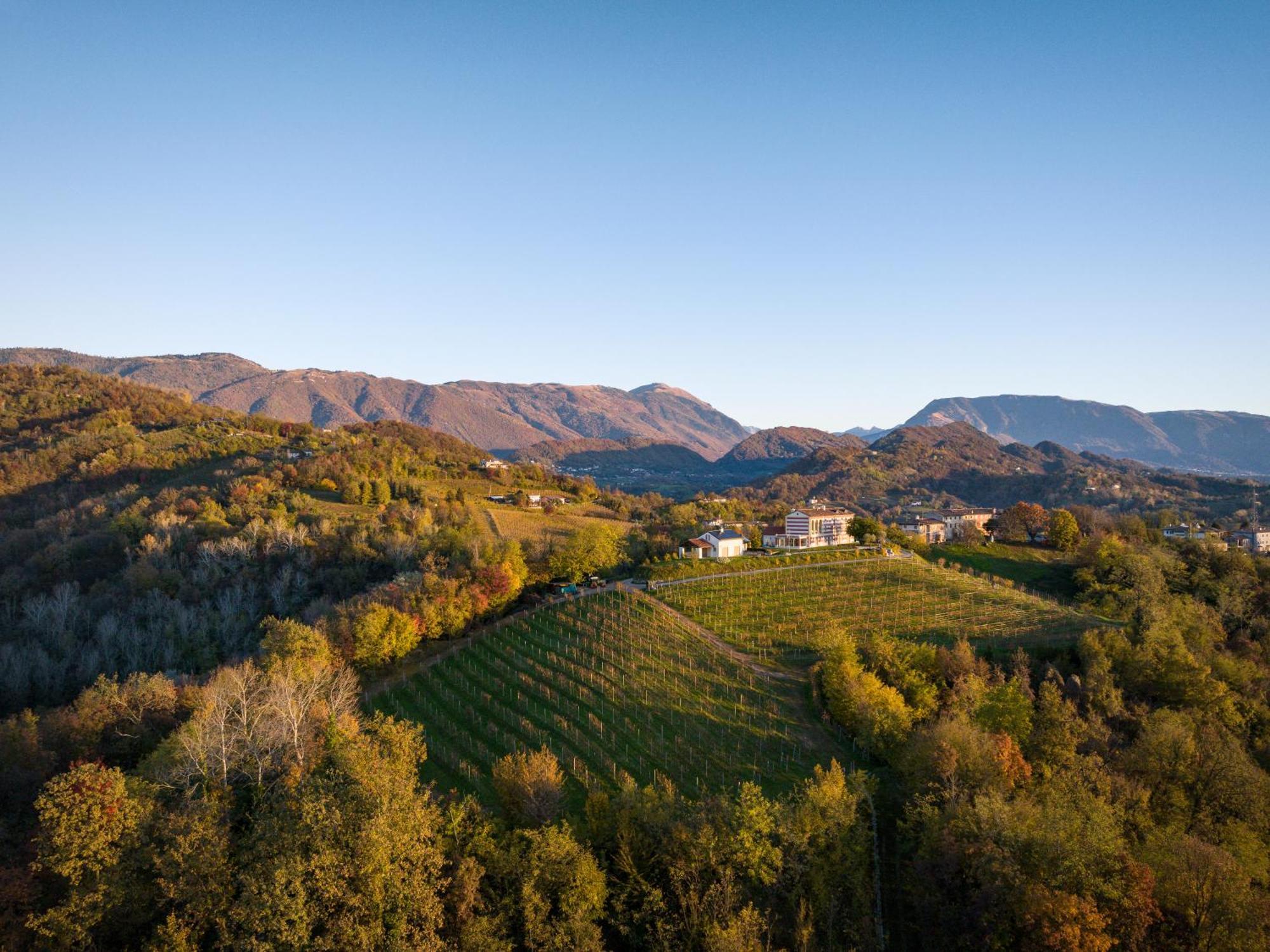 Tenuta Duchi Corbanus Corbanese ภายนอก รูปภาพ