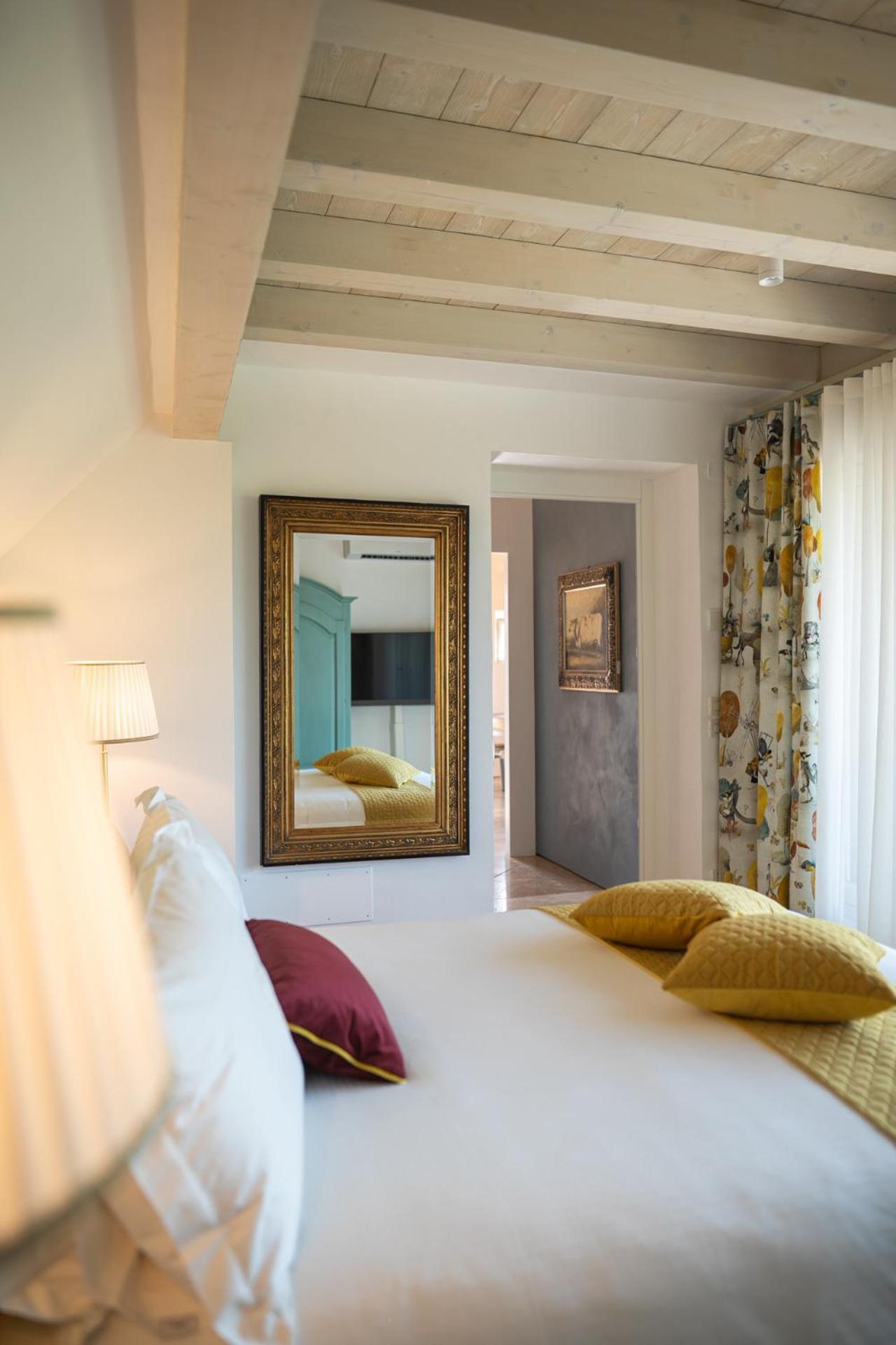 Tenuta Duchi Corbanus Corbanese ภายนอก รูปภาพ